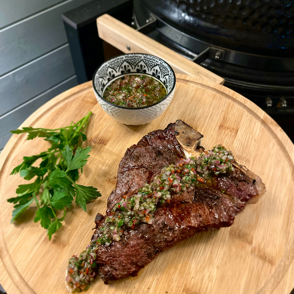 T-bone met Chimichurri