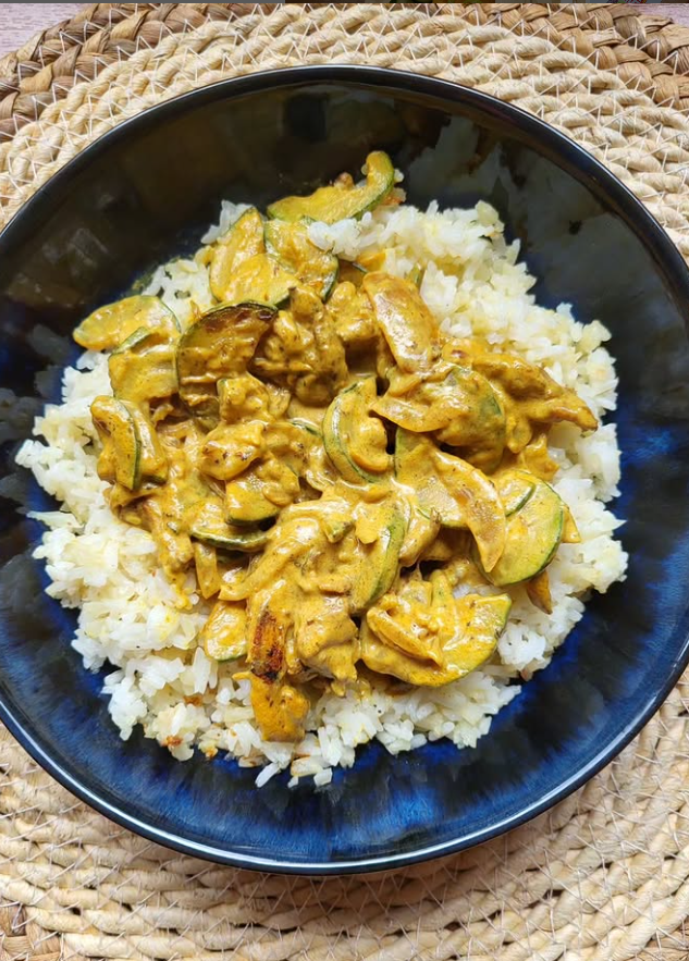 Kipcurry met courgette