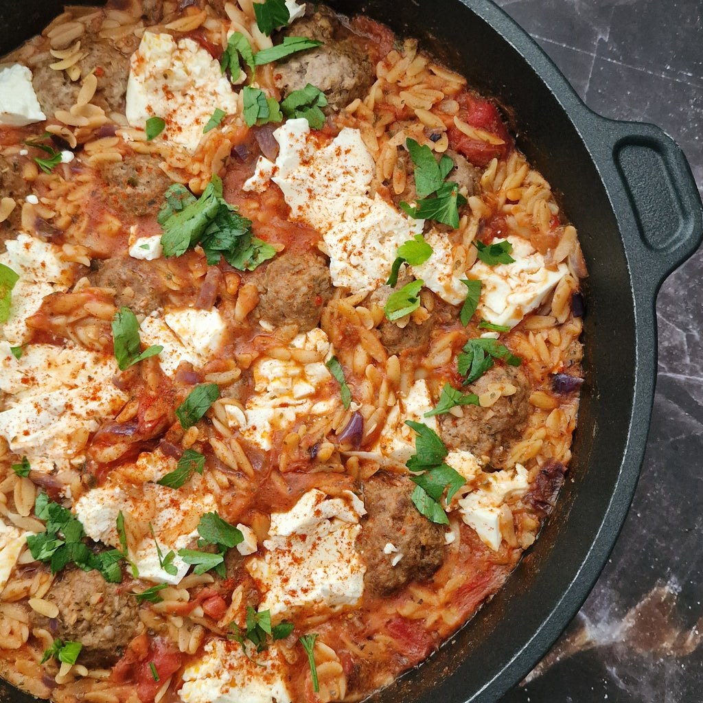 Orzo met Tomatensaus, Feta en Gehaktballetjes